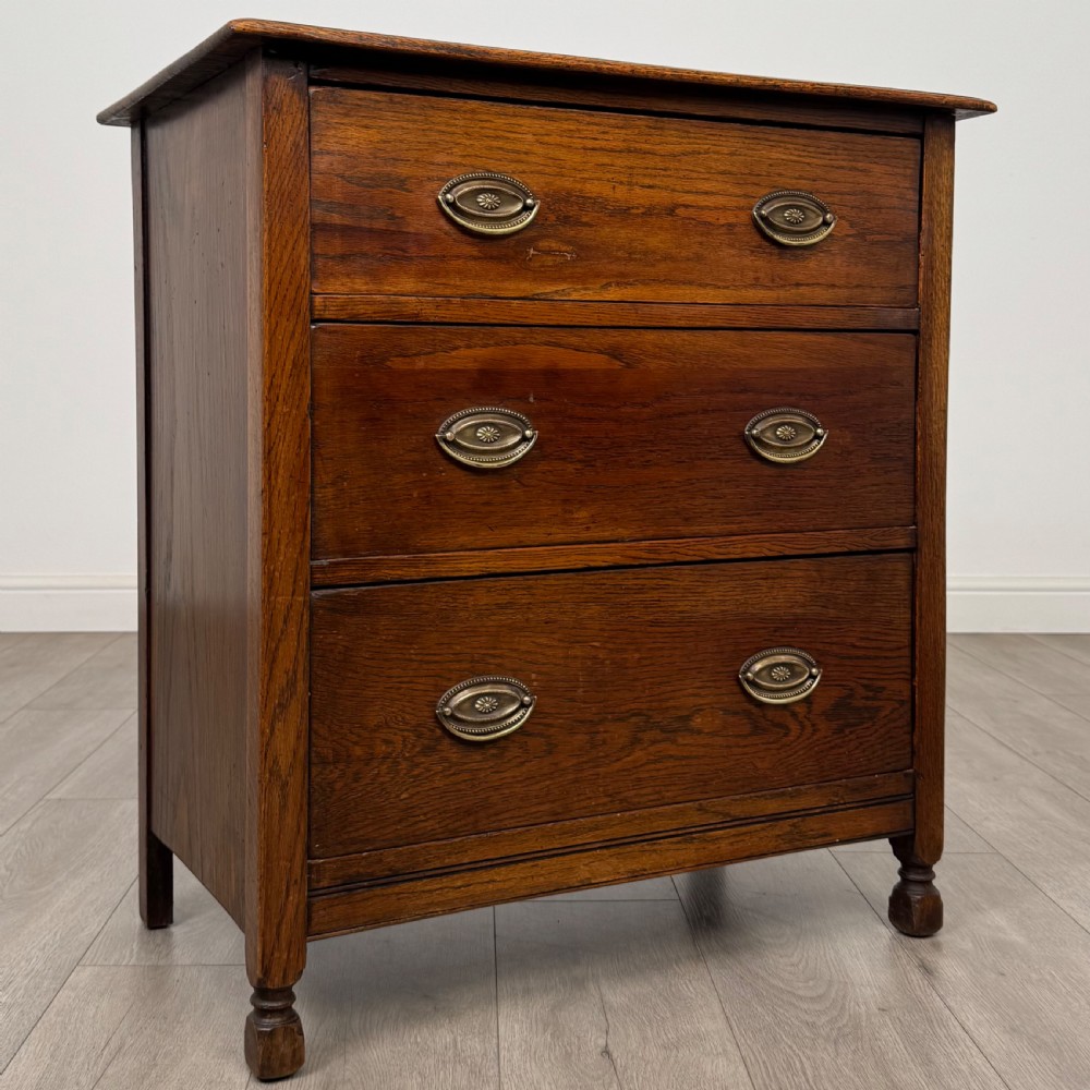 Antique 19th Century Small Chest Of Drawers In Oak View IX