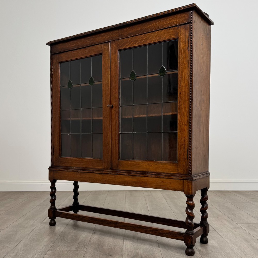 Antique 20th Century Good Quality Display Cabinet In Oak  View III