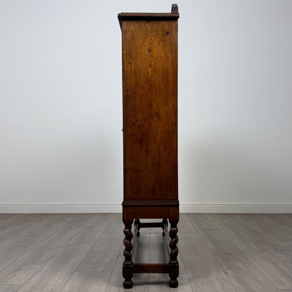 Antique 20th Century Good Quality Display Cabinet In Oak  View V