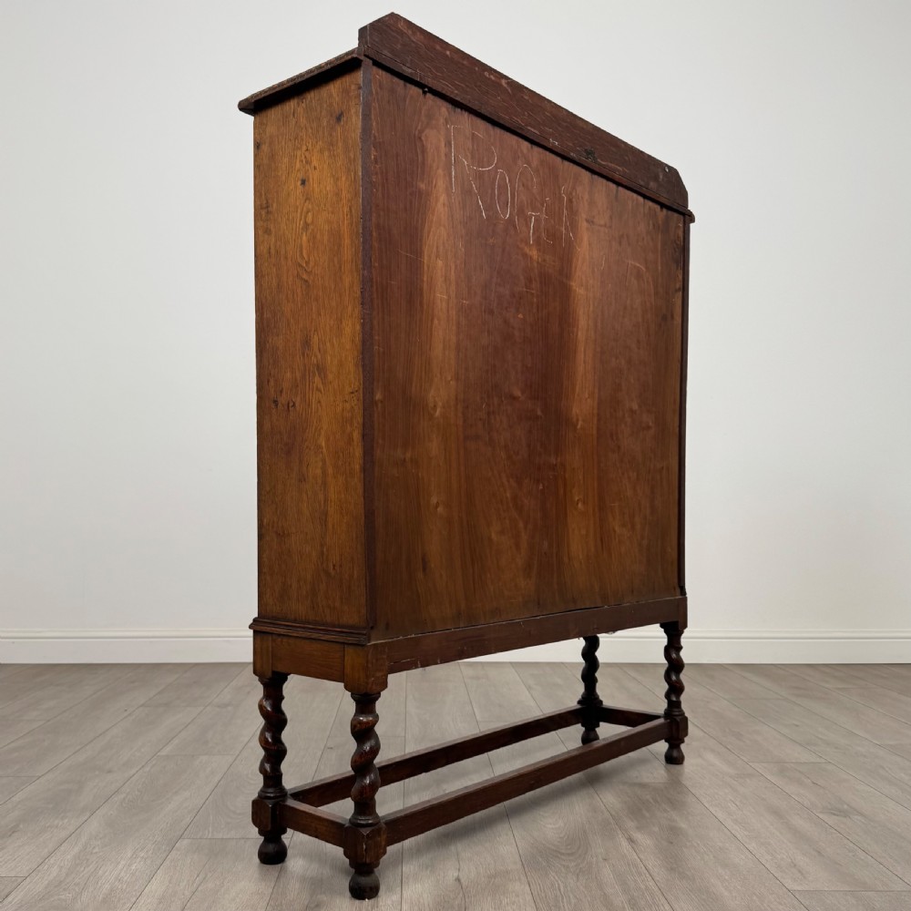 Antique 20th Century Good Quality Display Cabinet In Oak  View VI