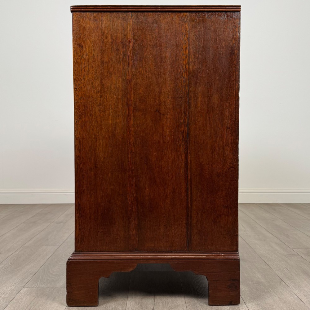 Antique 18th Century Good Quality Mahogany Chest Of Drawers View III