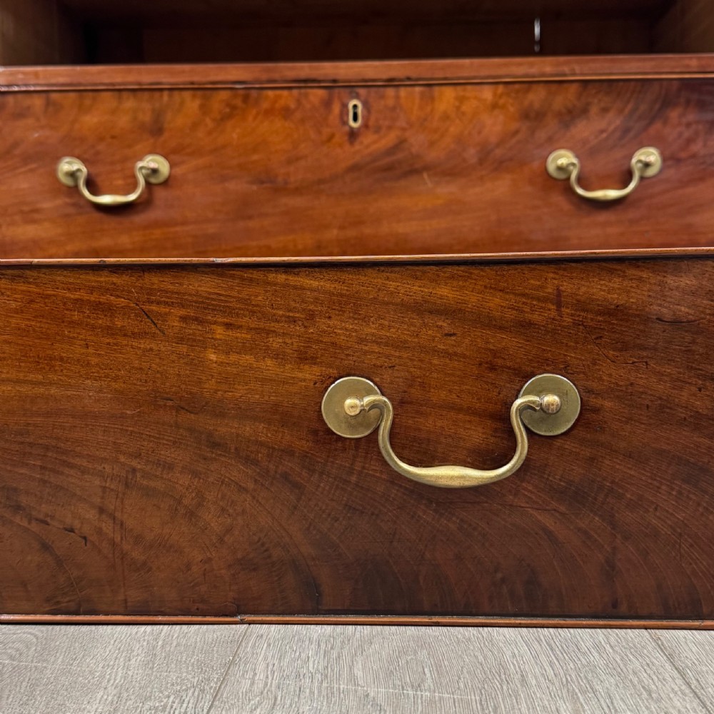 Antique 18th Century Good Quality Mahogany Chest Of Drawers View XII