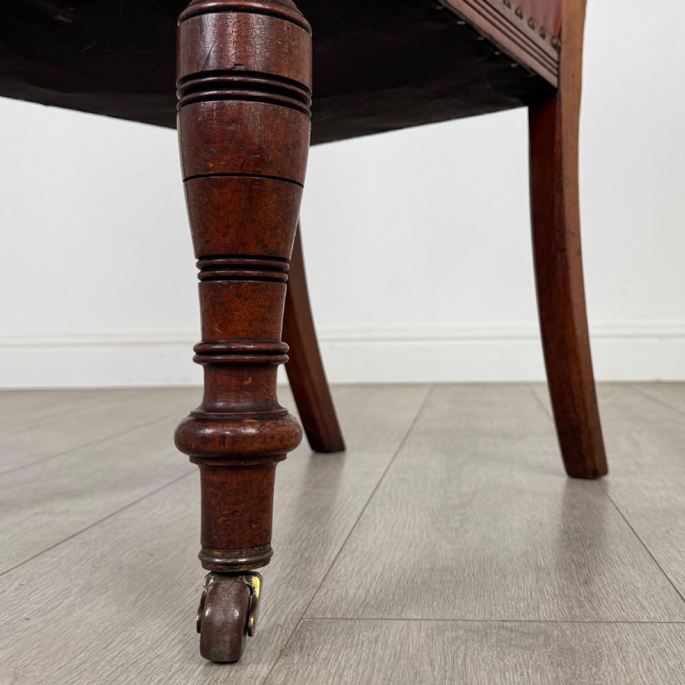 Antique 19th Century Set Of 6 Dining Chairs In Walnut  View VI