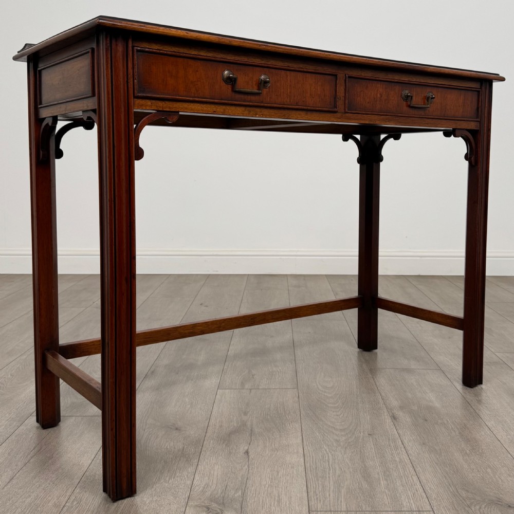 Antique 20th Century Good Quality Writing Table In Mahogany  View VIII