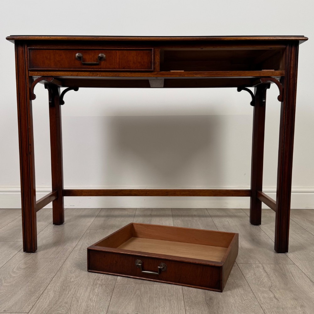 Antique 20th Century Good Quality Writing Table In Mahogany  View X