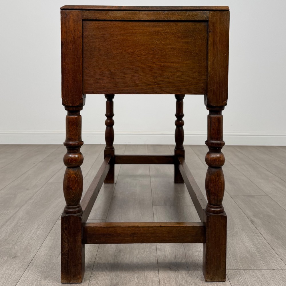 Antique 20th Century Good Quality Side Table In Oak View III