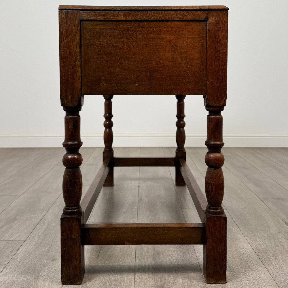 Antique 20th Century Good Quality Side Table In Oak View VII