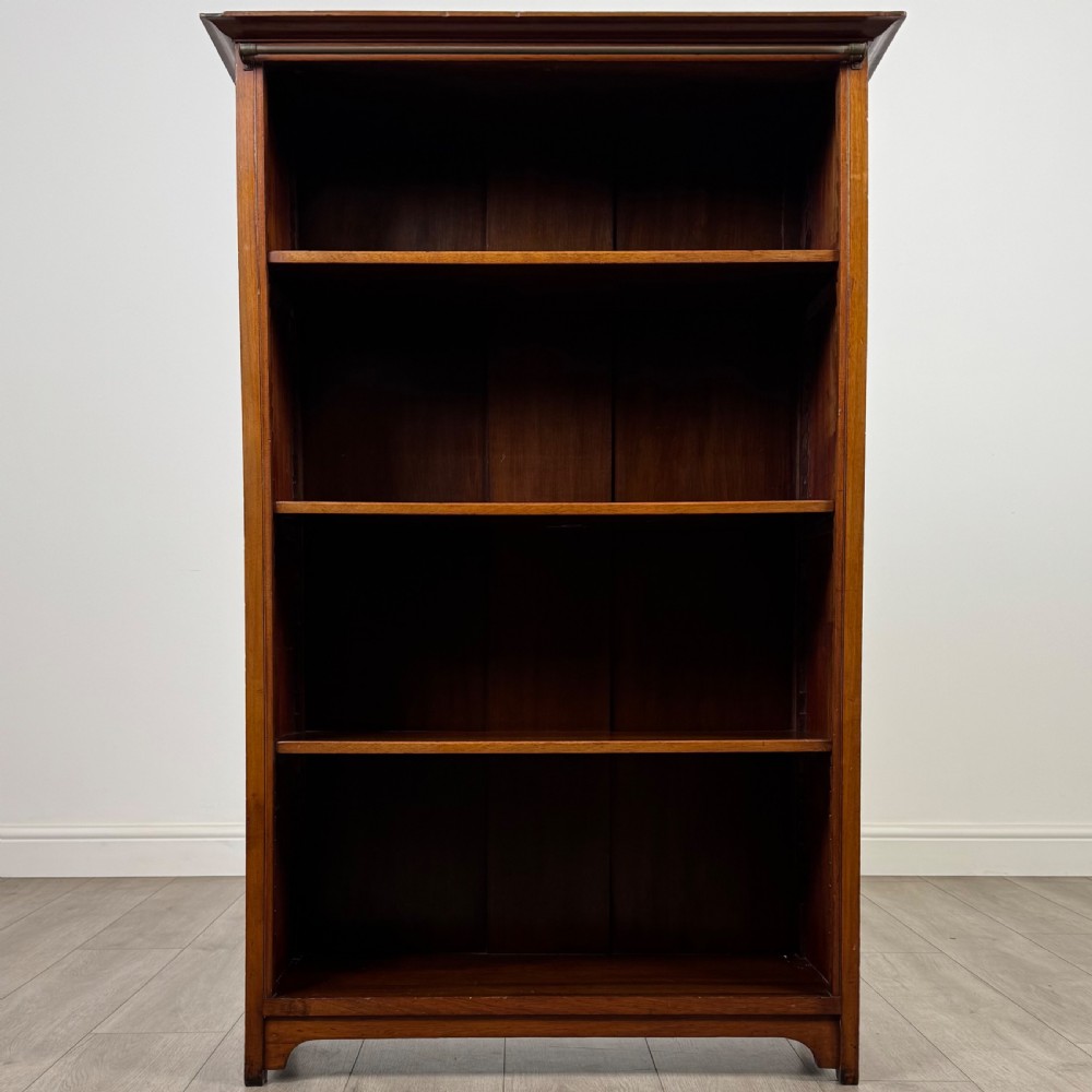 Antique 20th Century Good Quality Open Bookcase In Mahogany View II