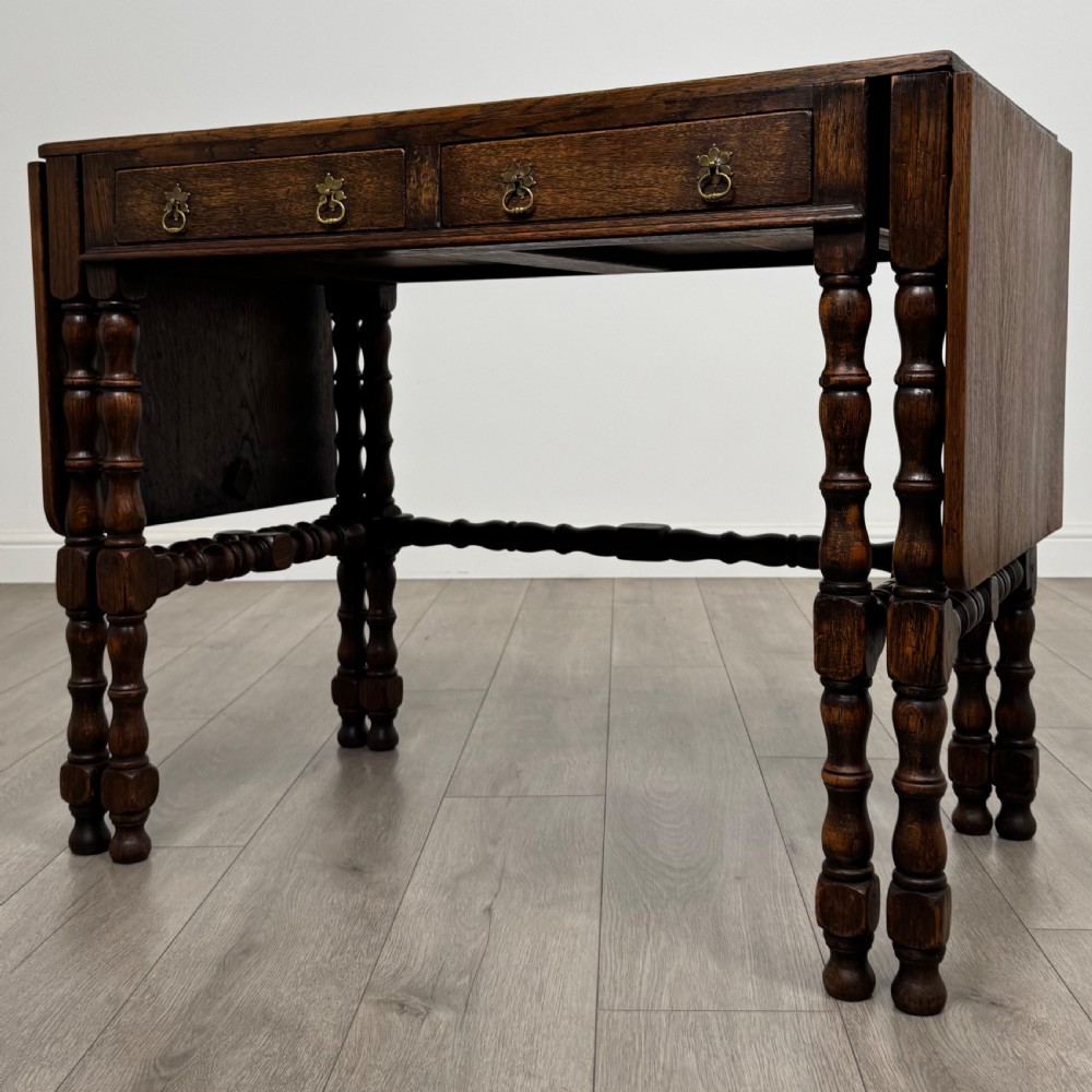 Antique 20th Century Unique Drop Leaf Side Table In Oak  View III