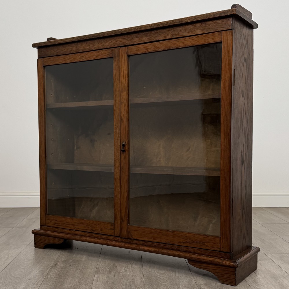Antique 20th Century Good Quality Glazed Cabinet In Oak  View IV