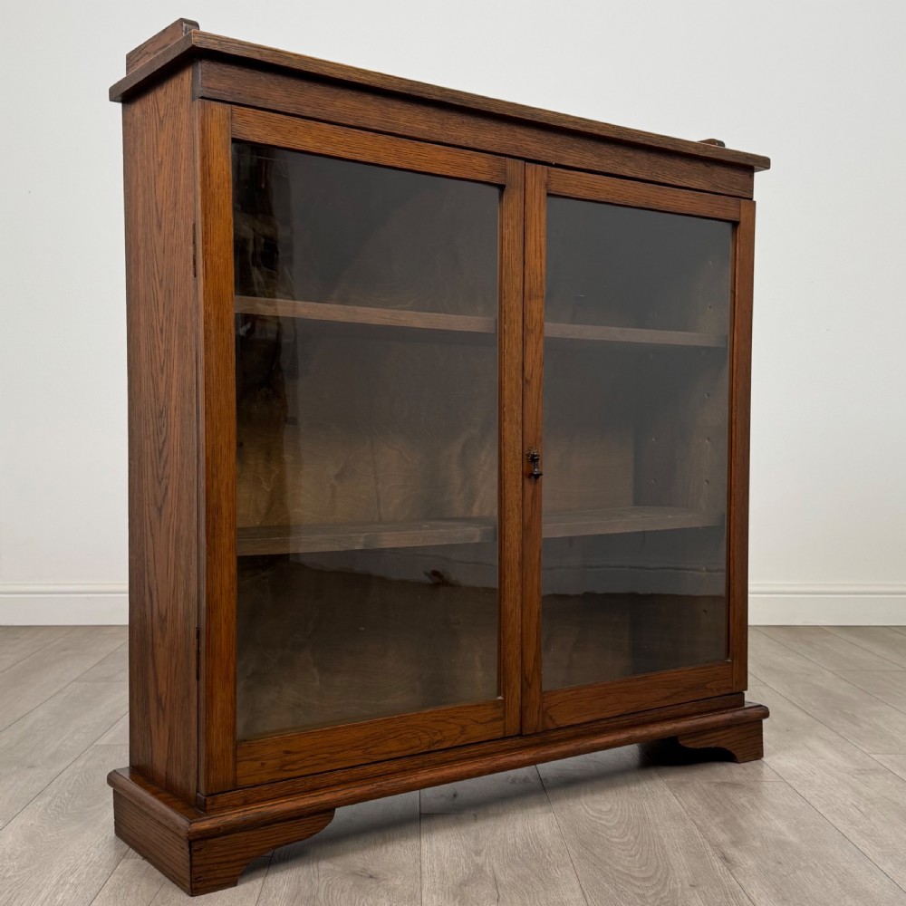Antique 20th Century Good Quality Glazed Cabinet In Oak  View X