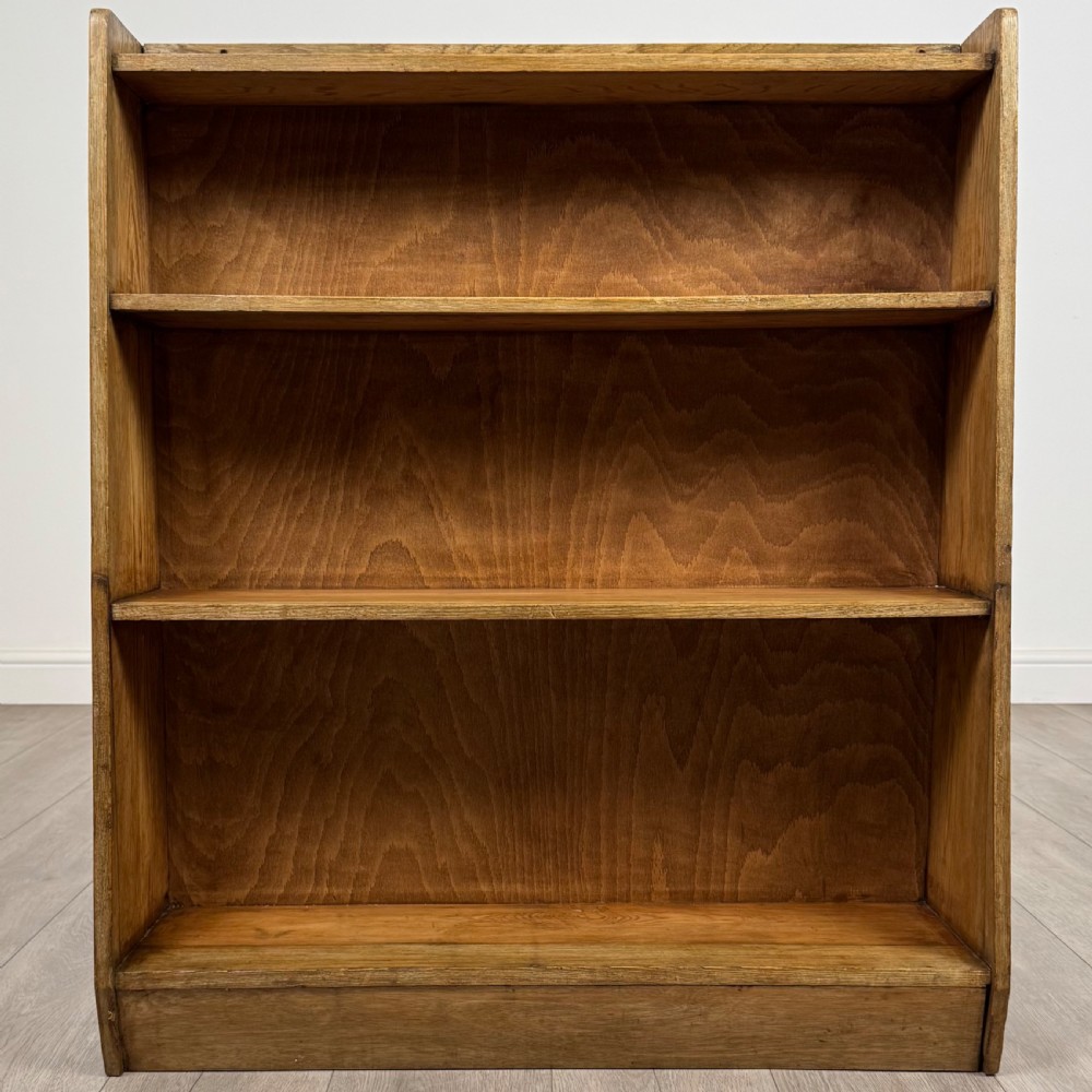 Antique 20th Century Open Bookcase In Golden Oak 