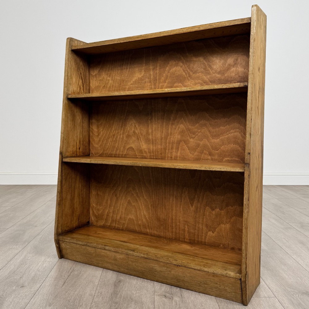 Antique 20th Century Open Bookcase In Golden Oak  View II