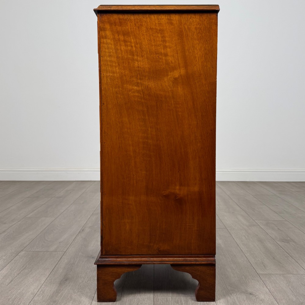 Antique 20th Century Chest Of Drawers In Burr Walnut View III