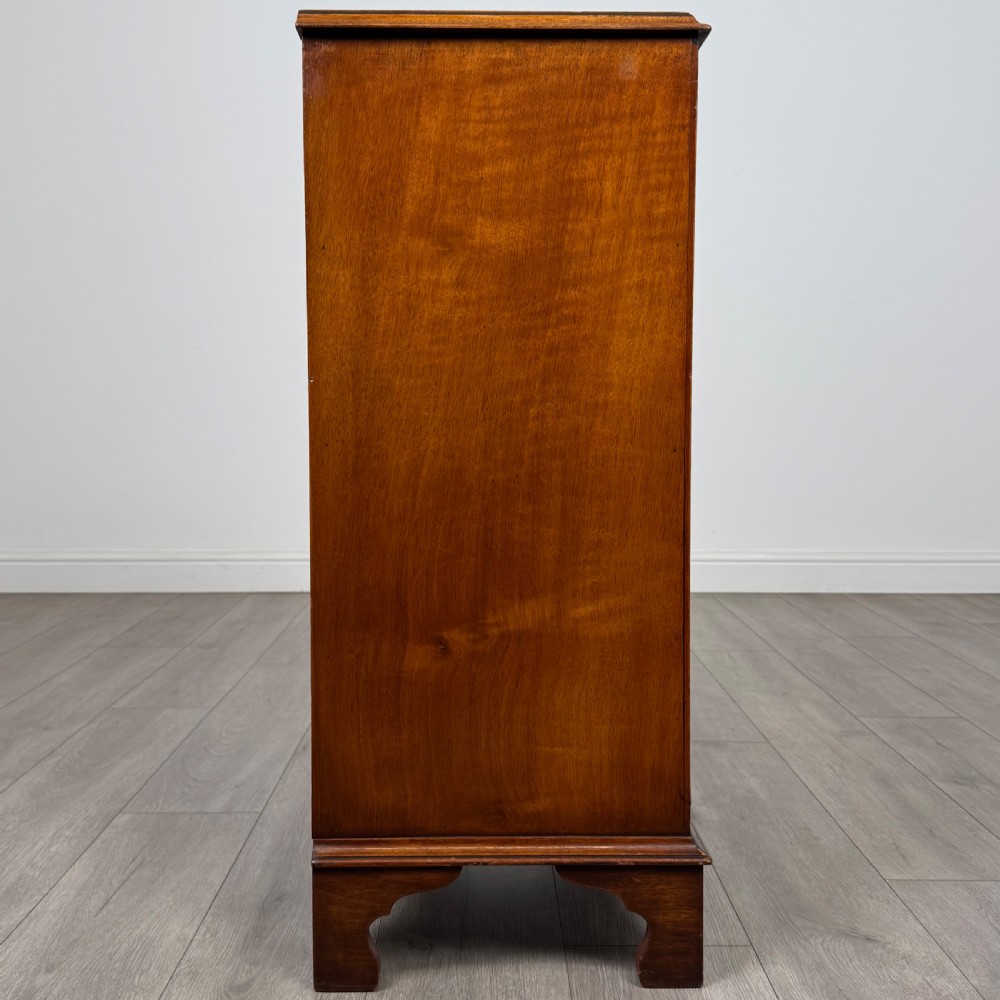 Antique 20th Century Chest Of Drawers In Burr Walnut View VII