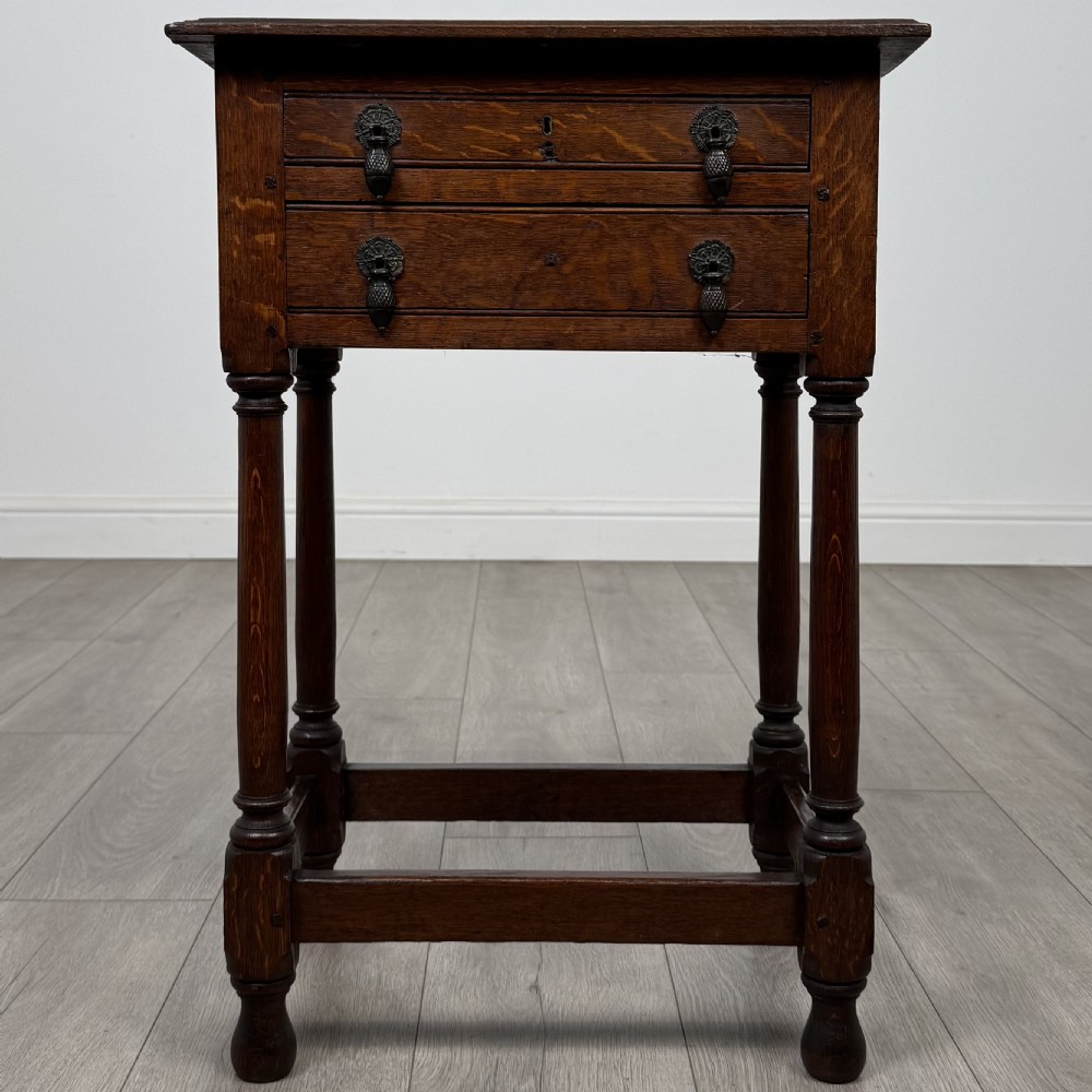 Antique 19th Century Small Oak Side Table Of Good Quality 
