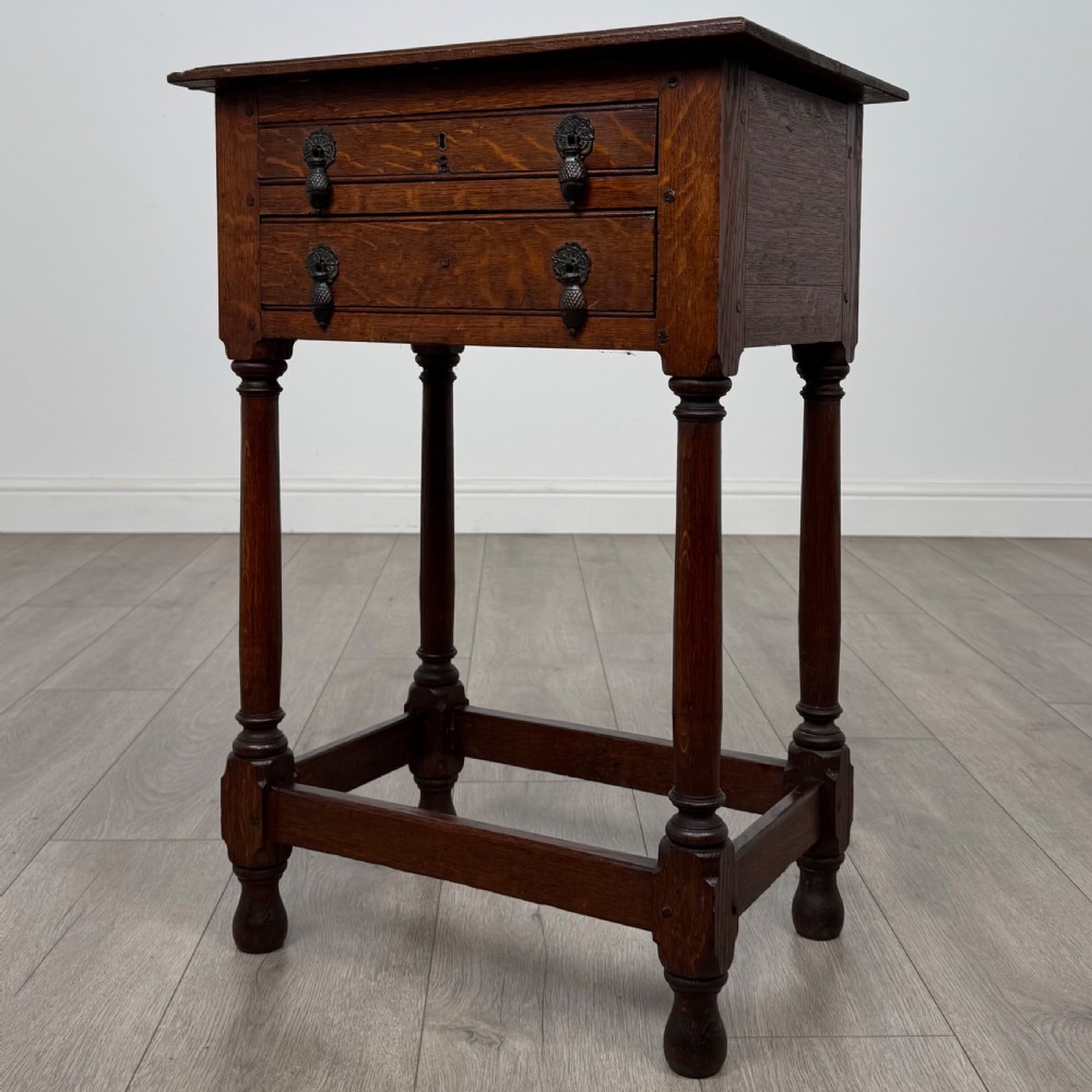 Antique 19th Century Small Oak Side Table Of Good Quality  View II