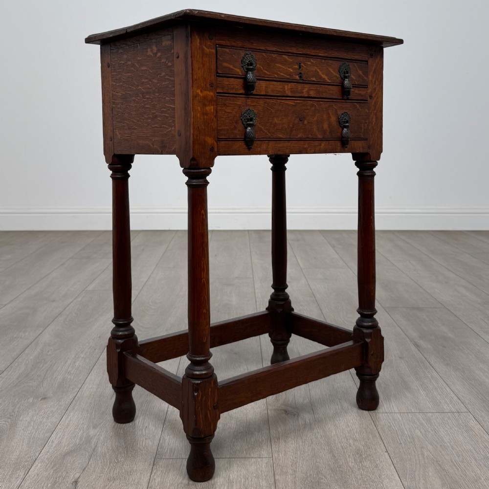 Antique 19th Century Small Oak Side Table Of Good Quality  View VIII