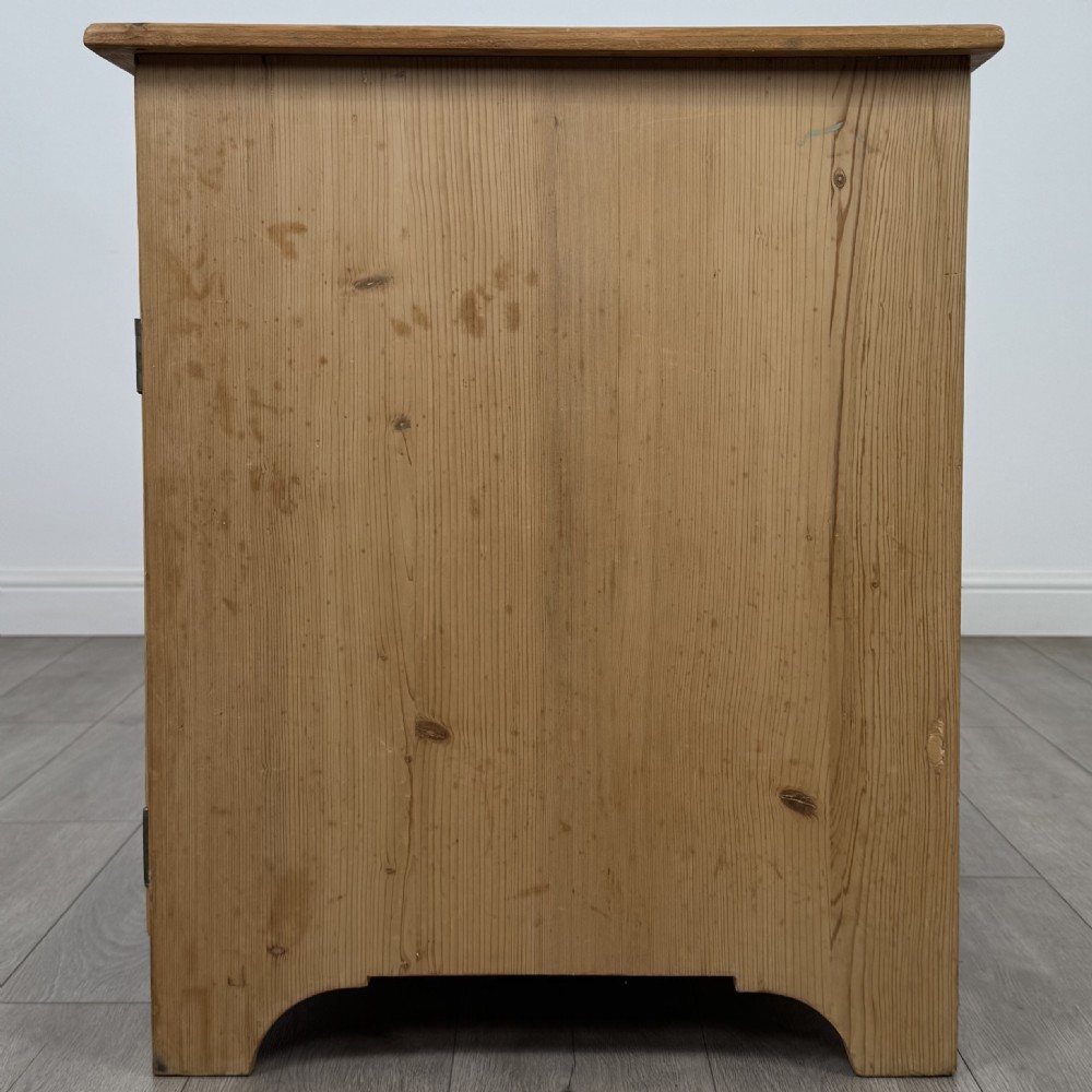 Antique 20th Century Good Quality Pine Cupboard  View IV