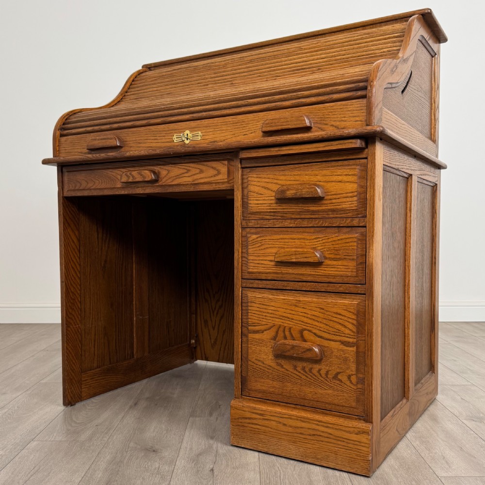 Antique 20th Century Good Quality Golden Oak Roll Top Desk  View III
