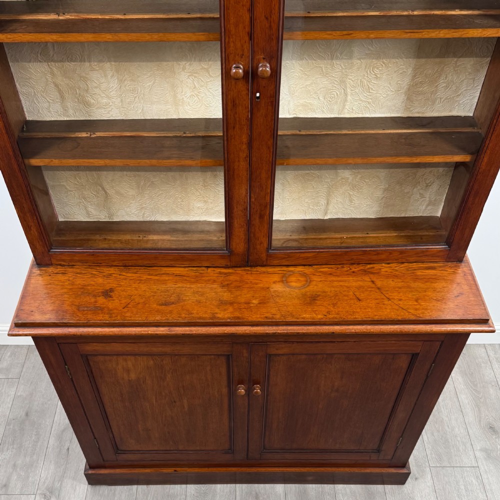 Antique 19th Century Fine Quality Glazed Bookcase In Oak  View XI