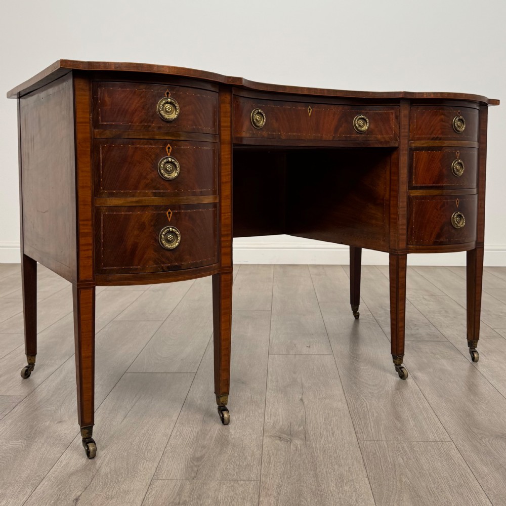 Antique 20th Century Unique Kneehole Desk In Mahogany View VII