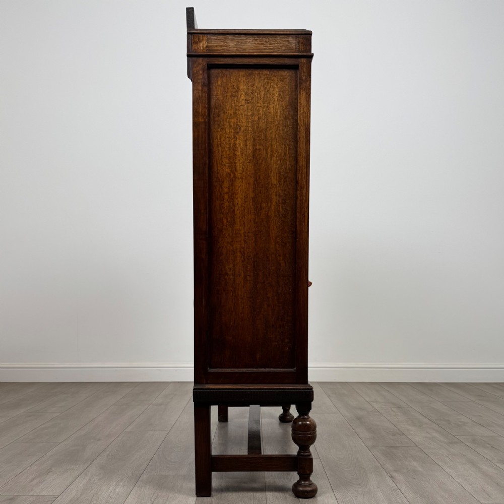 Antique 20th Century Fine Quality Oak Display Cabinet View IX