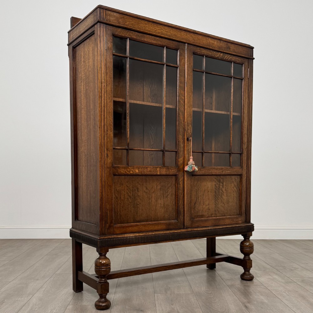 Antique 20th Century Fine Quality Oak Display Cabinet View X