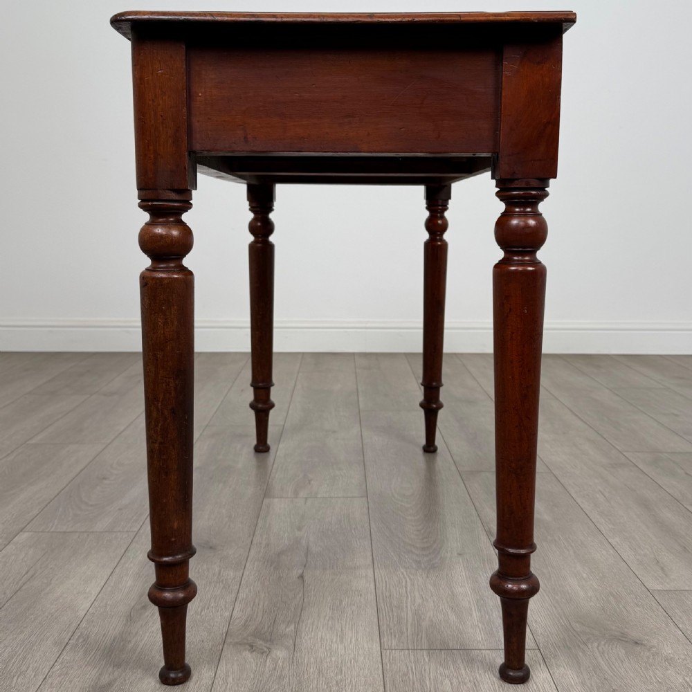Antique 19th Century Good Quality Writing Table In Mahogany View III