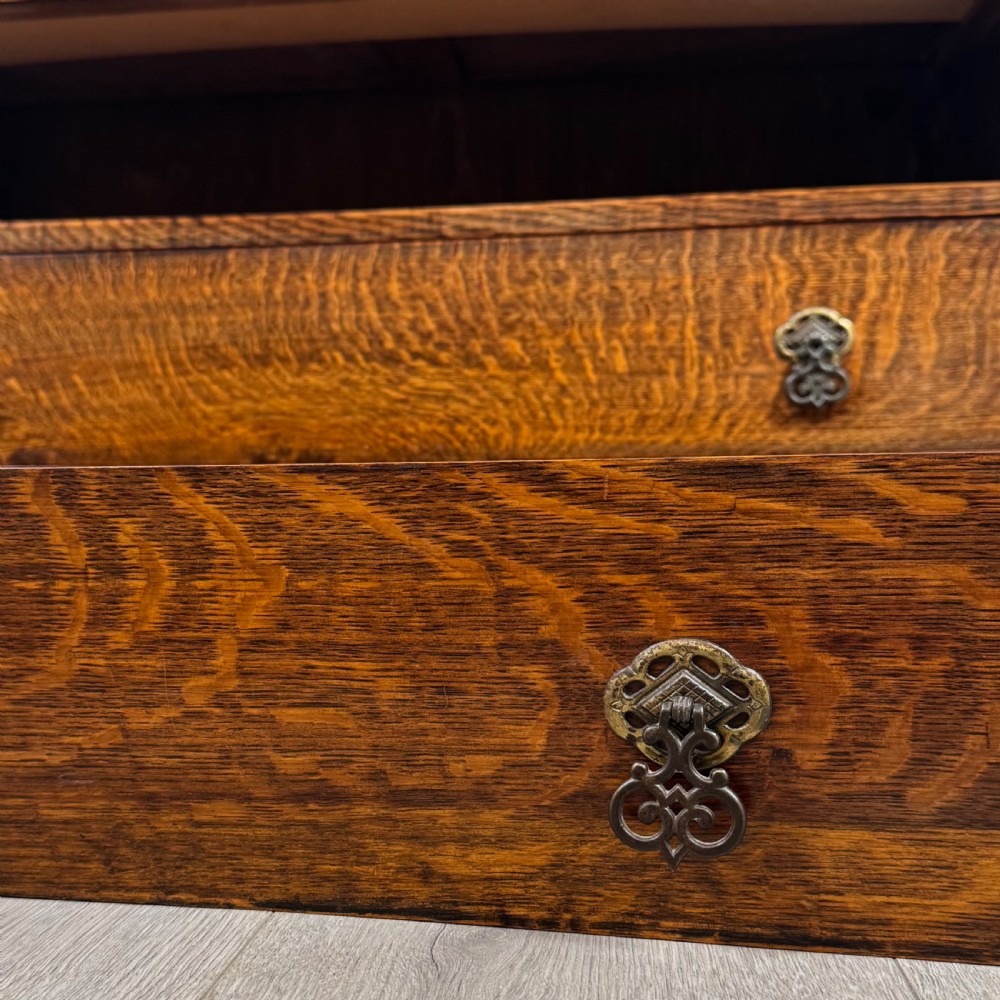 Antique 20th Century Low Chest Of Drawers In Oak View XII