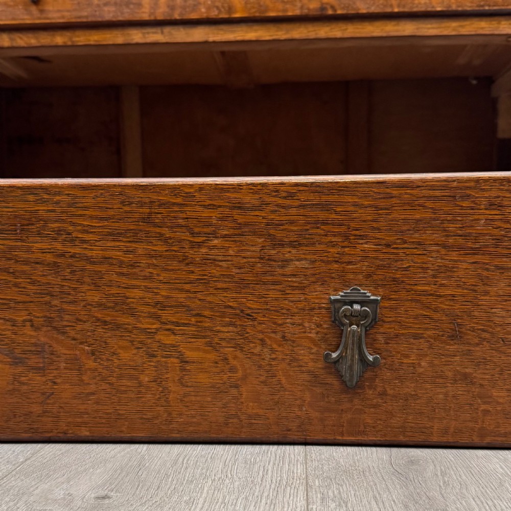  Antique 20th Century Low Chest Of Drawers In Oak View XI