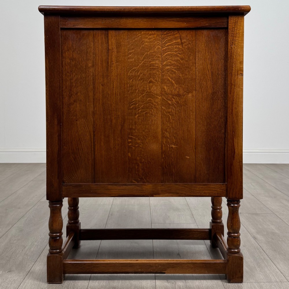 Antique 20th Century Good Quality Small Oak Cabinet View VI