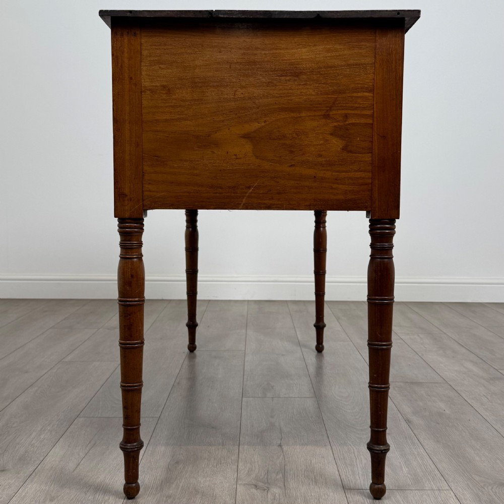 Antique 18th Century Good Quality Writing Table In Mahogany View III