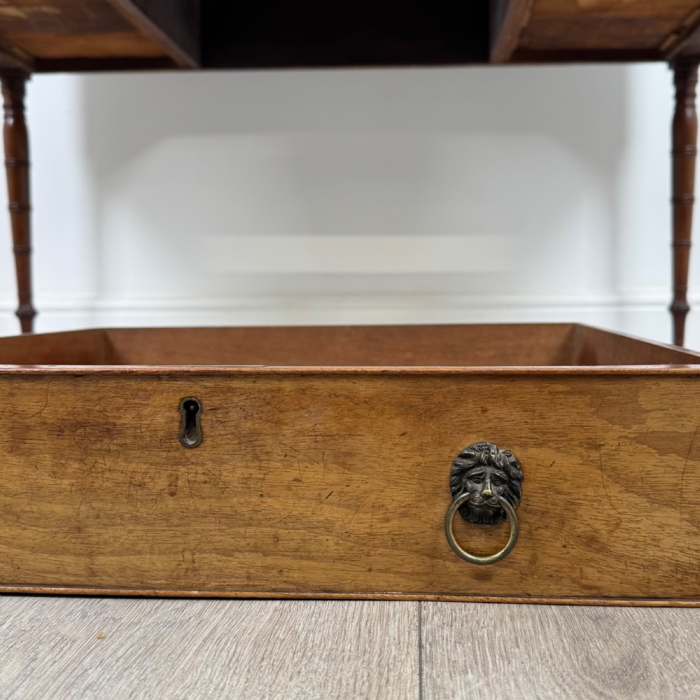 Antique 18th Century Good Quality Writing Table In Mahogany View X