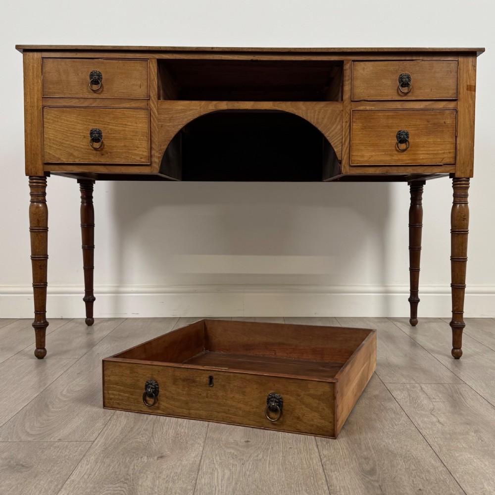Antique 18th Century Good Quality Writing Table In Mahogany View XI