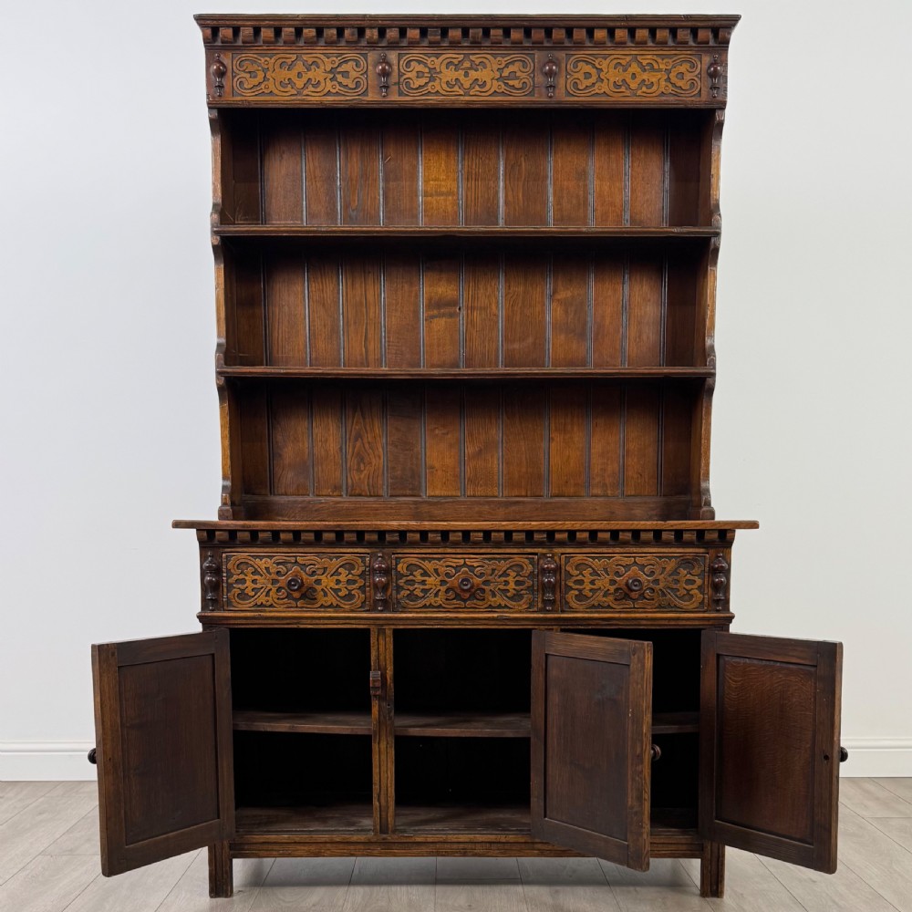 Antique 20th Century Fine Quality Carved Oak Dresser  View II