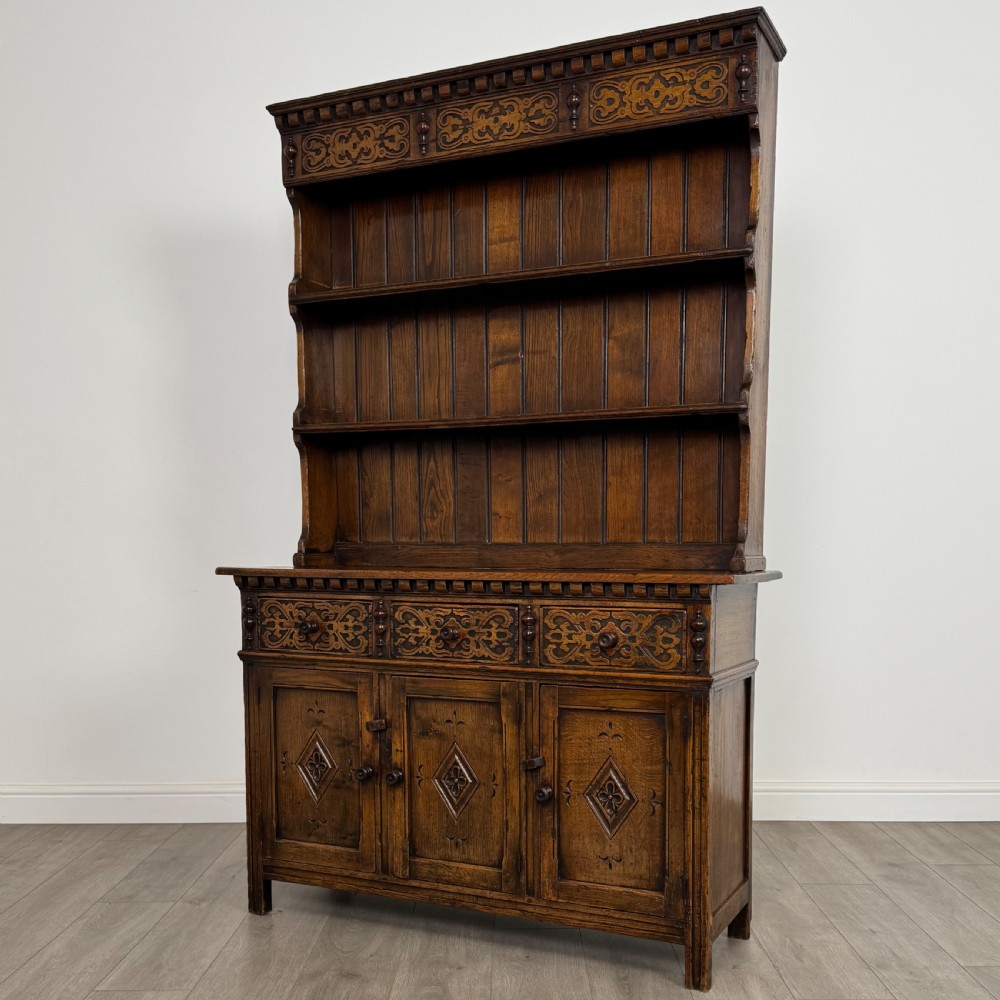 Antique 20th Century Fine Quality Carved Oak Dresser  View III