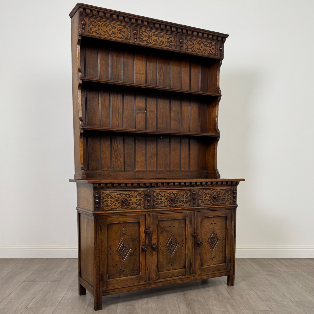 Antique 20th Century Fine Quality Carved Oak Dresser  View IX