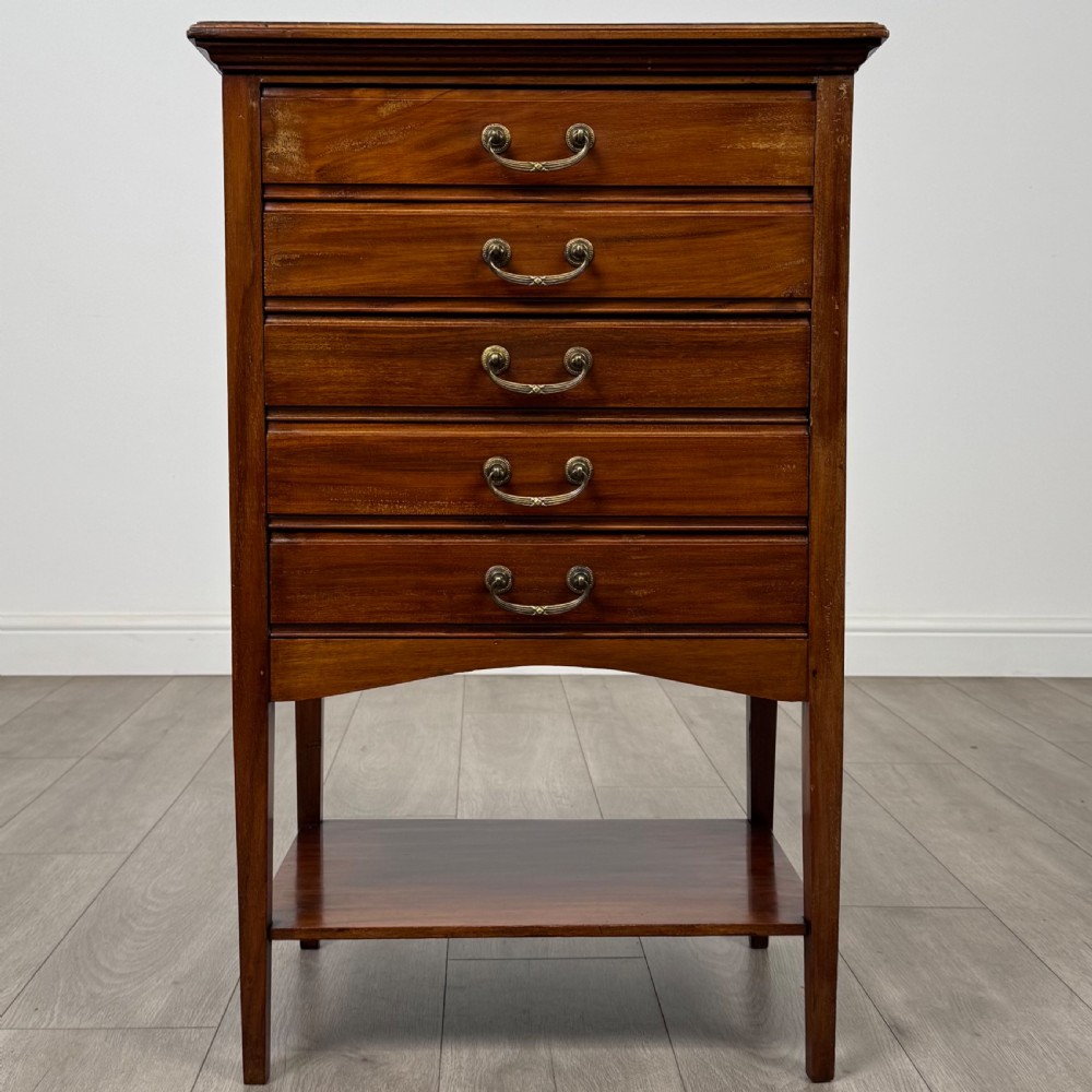 Antique 20th Century Good Quality Cabinet In Mahogany