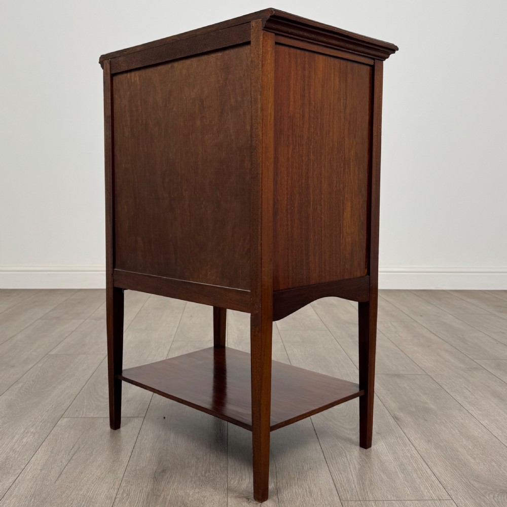Antique 20th Century Good Quality Cabinet In Mahogany View VI