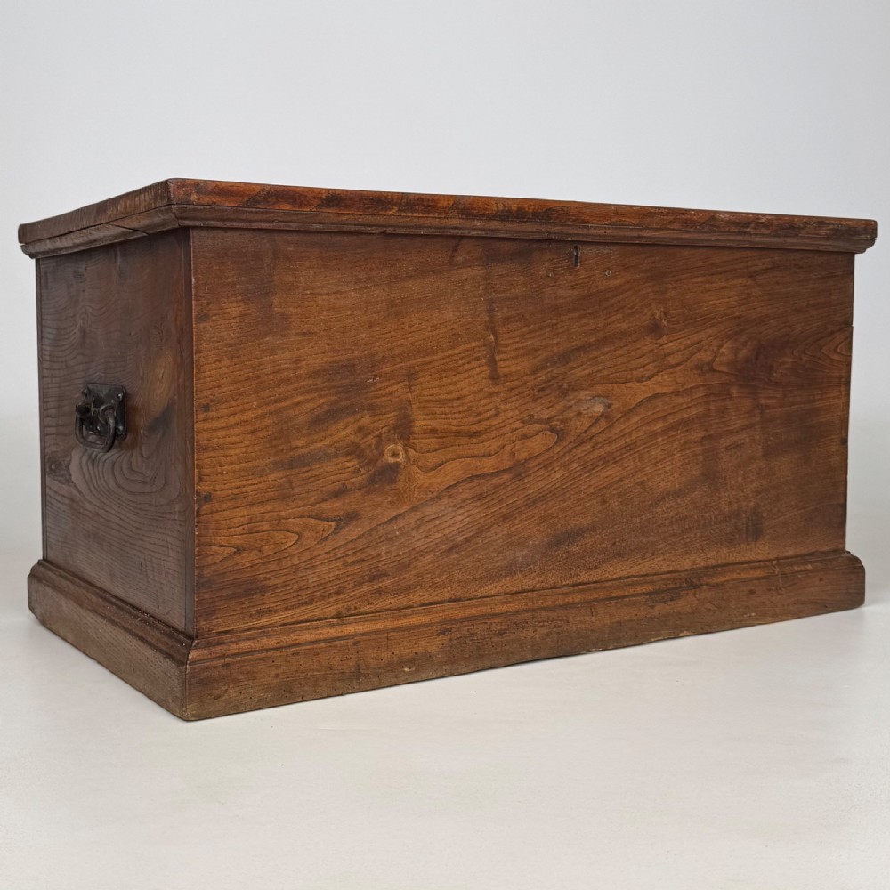 Antique 19th Century Fine Quality Blanket Box In Oak  View VIII