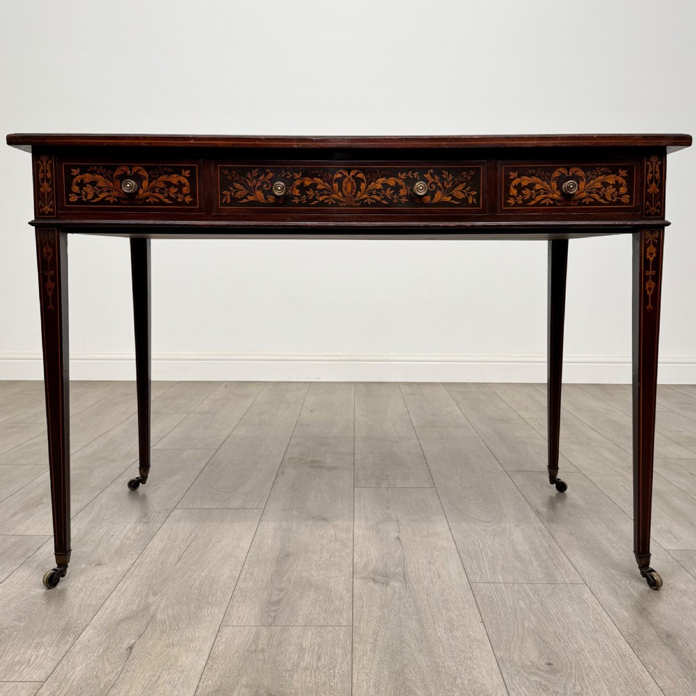  Antique 19th Century Fine Quality Inlaid Writing Table In Mahogany 