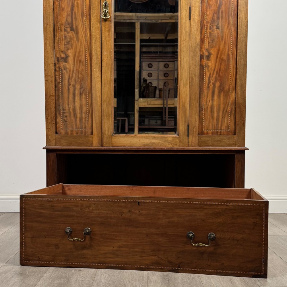 Antique 20th Century Fine Quality Wardrobe In Mahogany  View XI