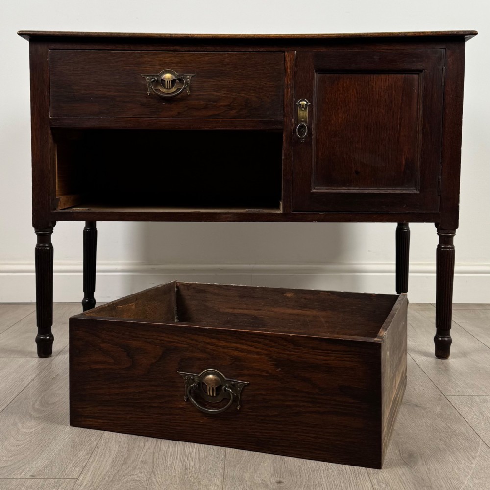 Antique 20th Century Good Quality Cupboard In Oak  View XI