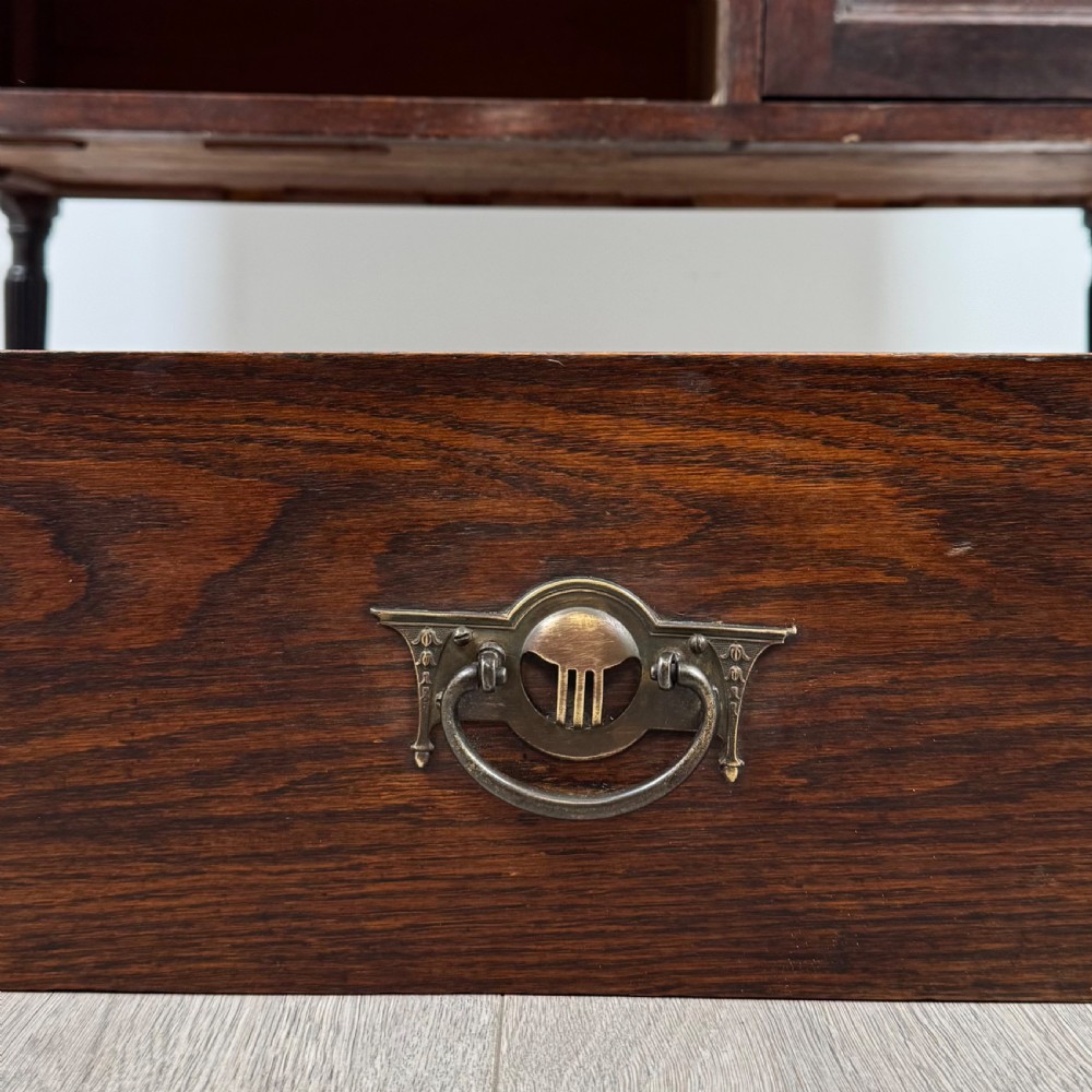 Antique 20th Century Good Quality Cupboard In Oak  View XII