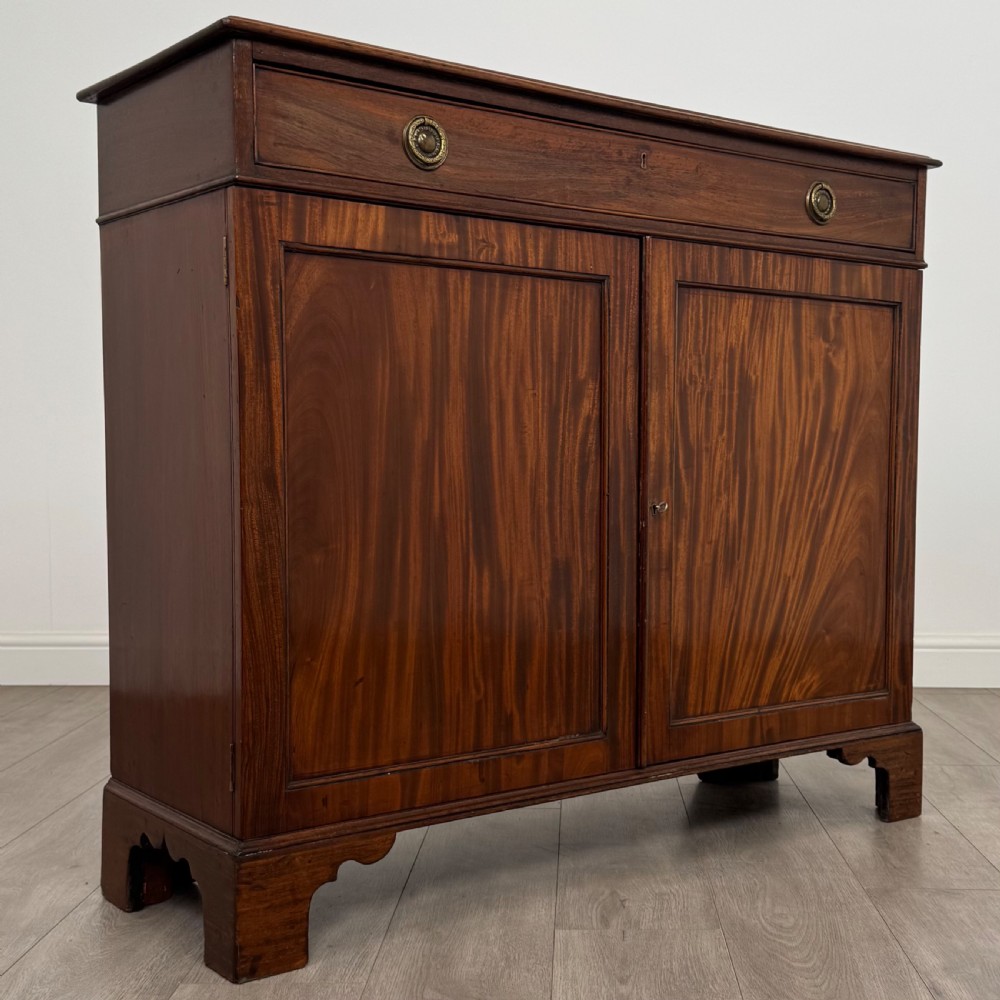 Antique 18th Century Good Quality Cupboard In Mahogany  View IX