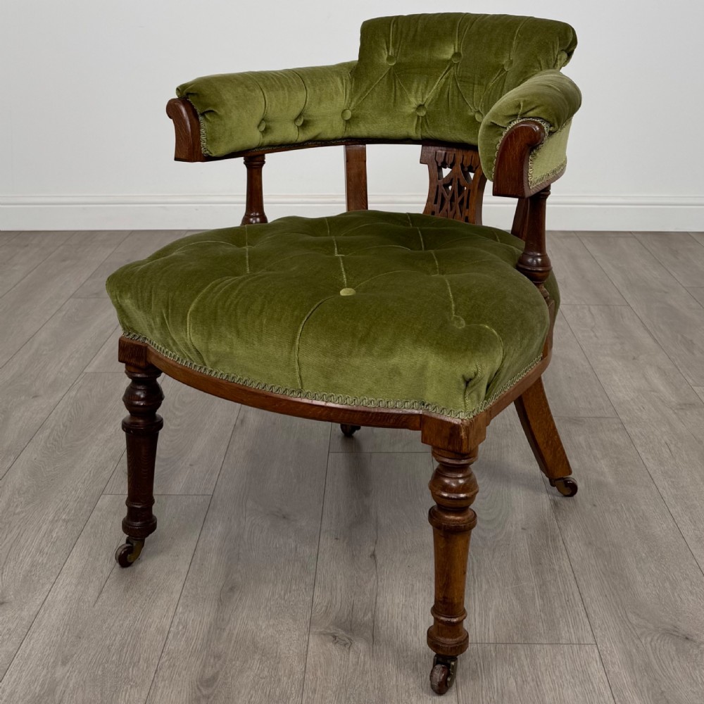 Antique 19th Century Good Quality Tub Chair In Oak 