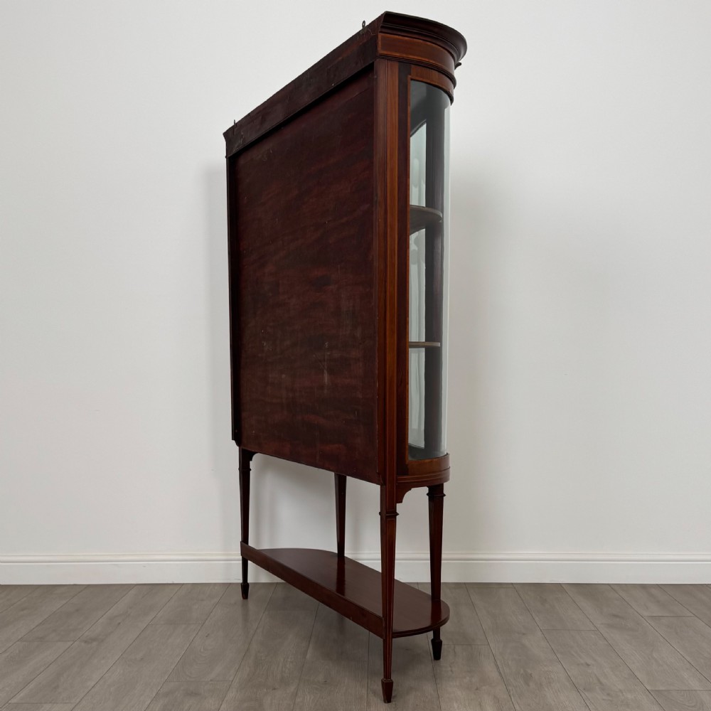 Antique 20th Century Fine Quality Display Cabinet In Mahogany View VI