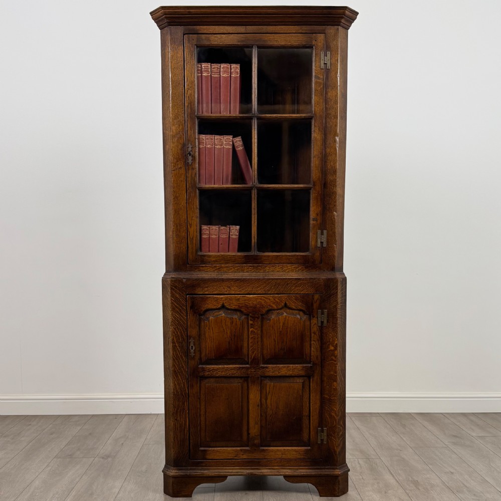 Antique 20th Century Fine Quality Glazed Oak Corner Cabinet 