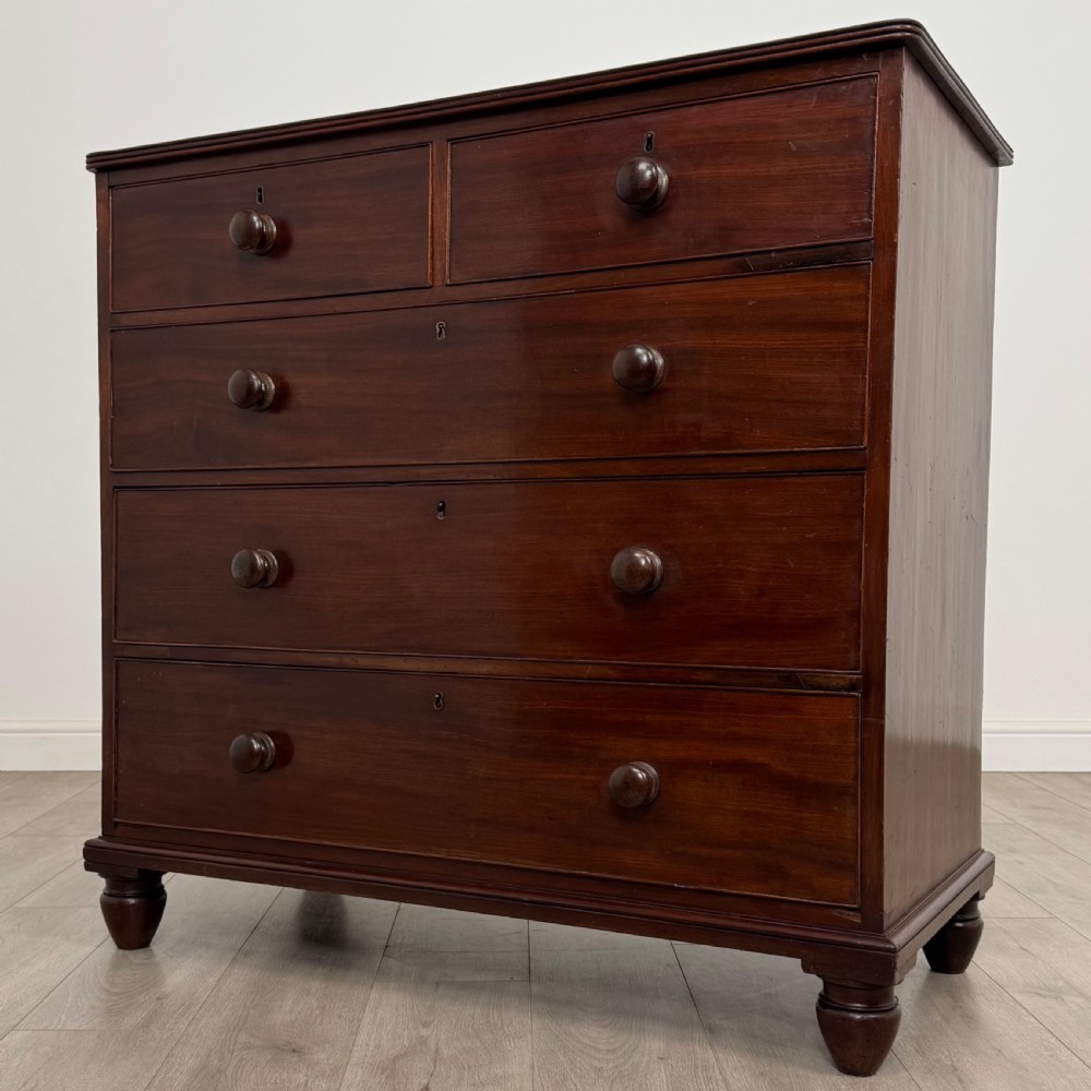 Antique 18th Century Good Quality Mahogany Chest Of Drawers View II